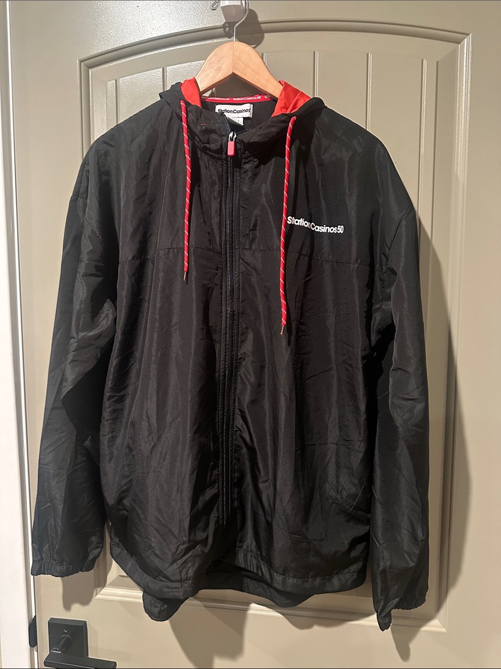STATION CASINO Windbreaker L